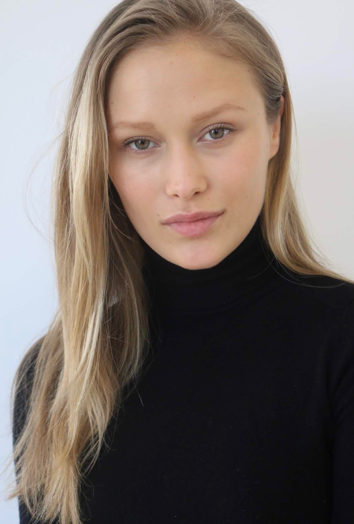 Ambassadors – Simply From The Heart